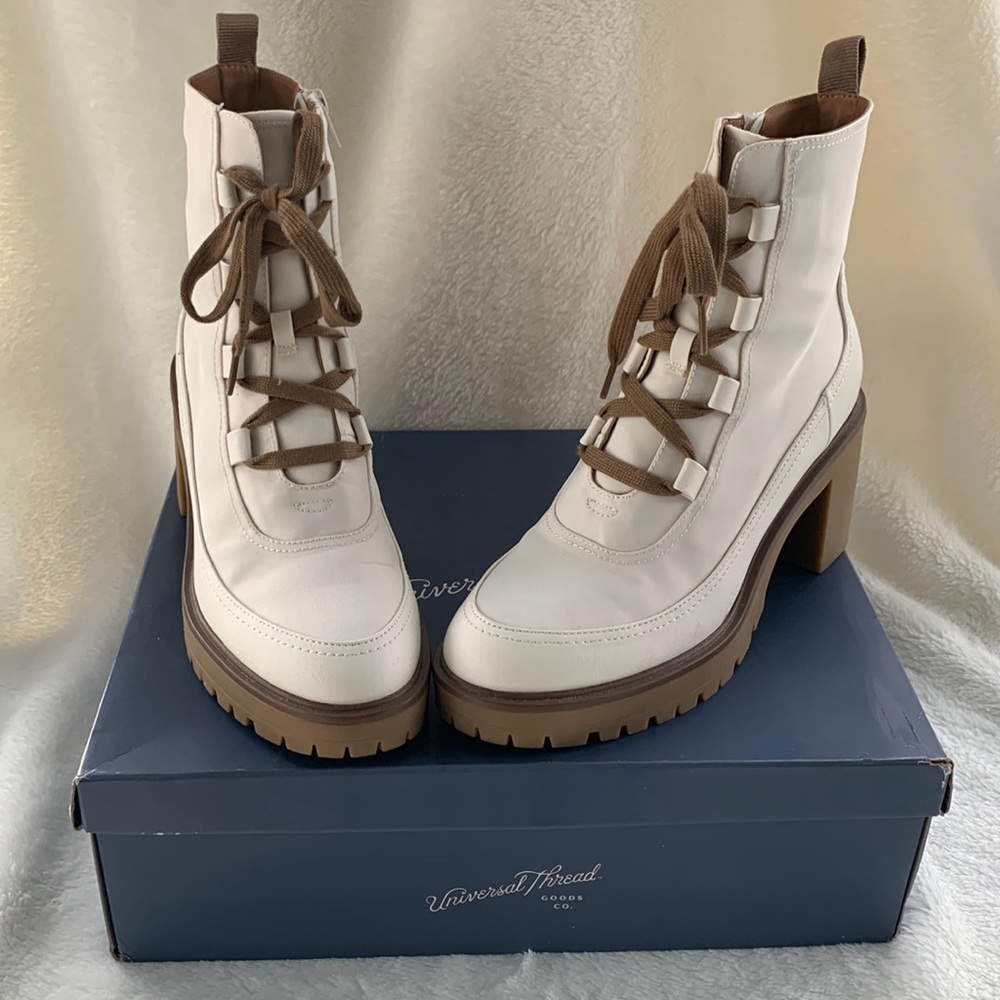 Universal Thread Glenda Boots, 11